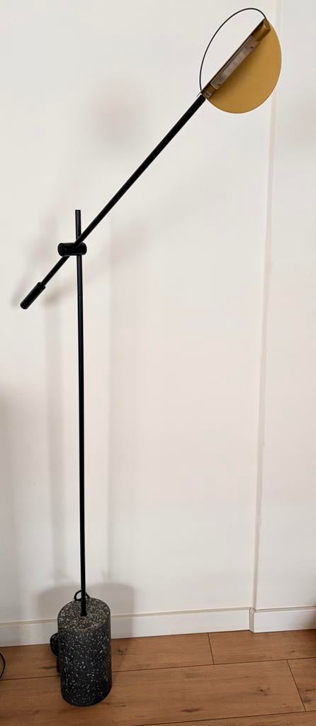 Design staande lamp, Huis en Inrichting, Lampen | Vloerlampen, Ophalen, Zo goed als nieuw