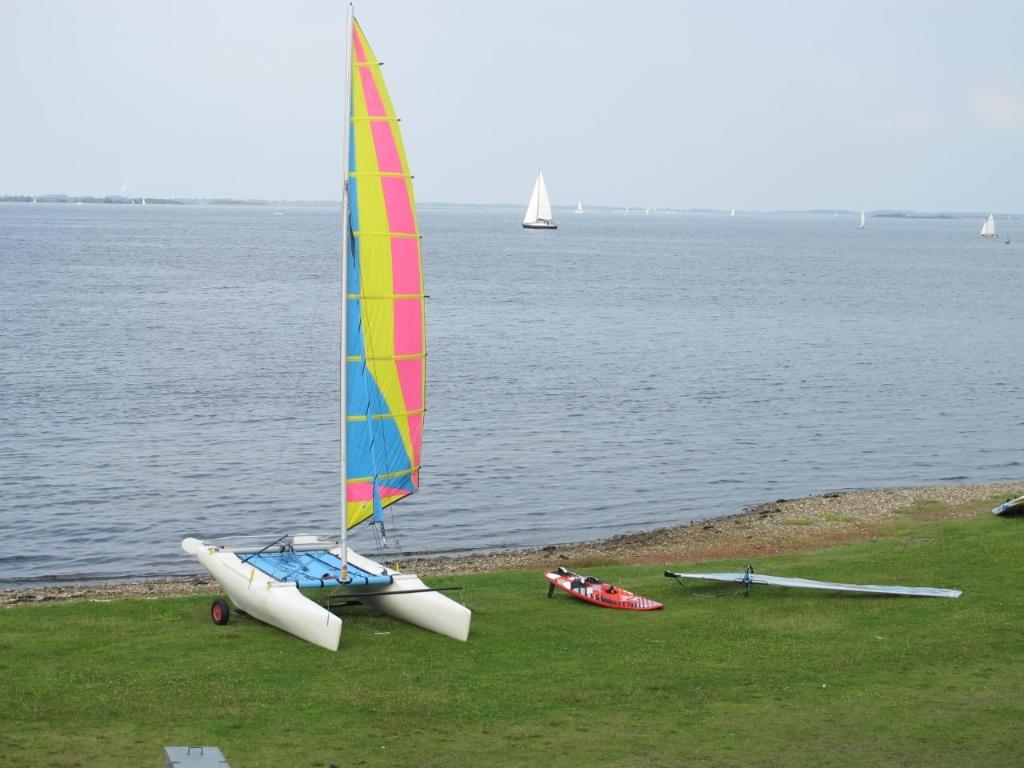 Catamaran New Cat 16 en trailer en galva koffer nieuwstaat, Enlèvement, Utilisé, Autres modèles