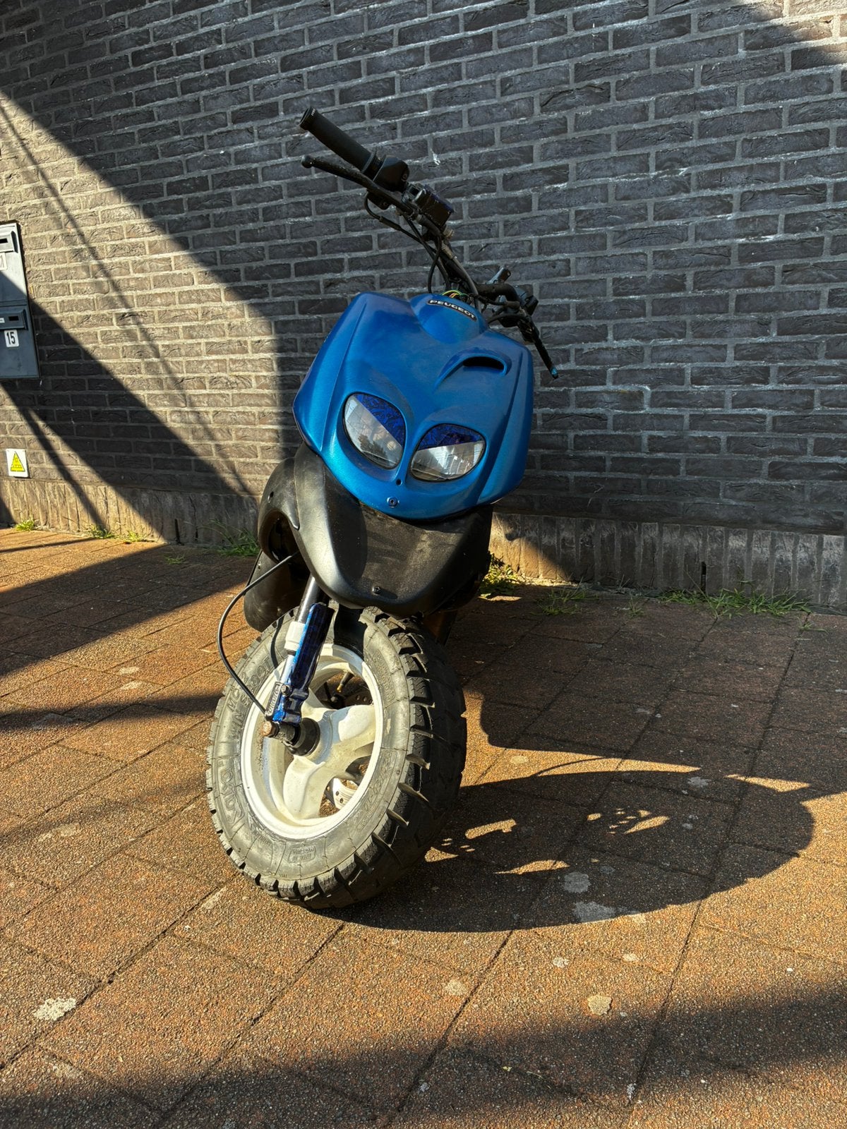 Peugeot tkr 50cc 2takt, Vélos & Vélomoteurs, Scooters | Yamaha, Enlèvement, Comme neuf