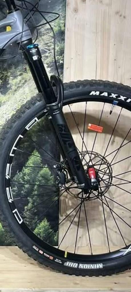 Fourche Fox 38 Grip performance 160mm   + garde boue Fox, Vélos & Vélomoteurs, Vélos Pièces, Comme neuf, Fourche avant, Enlèvement