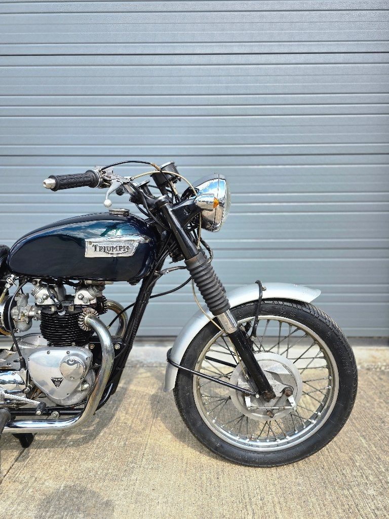 Triumph 500cc 1971, Motos