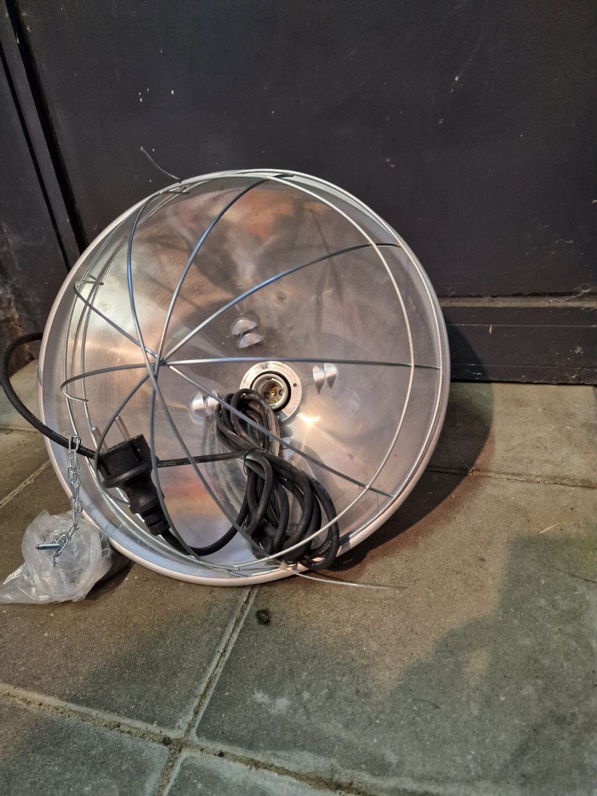 kippenbroedlamp  nieuwe, Enlèvement