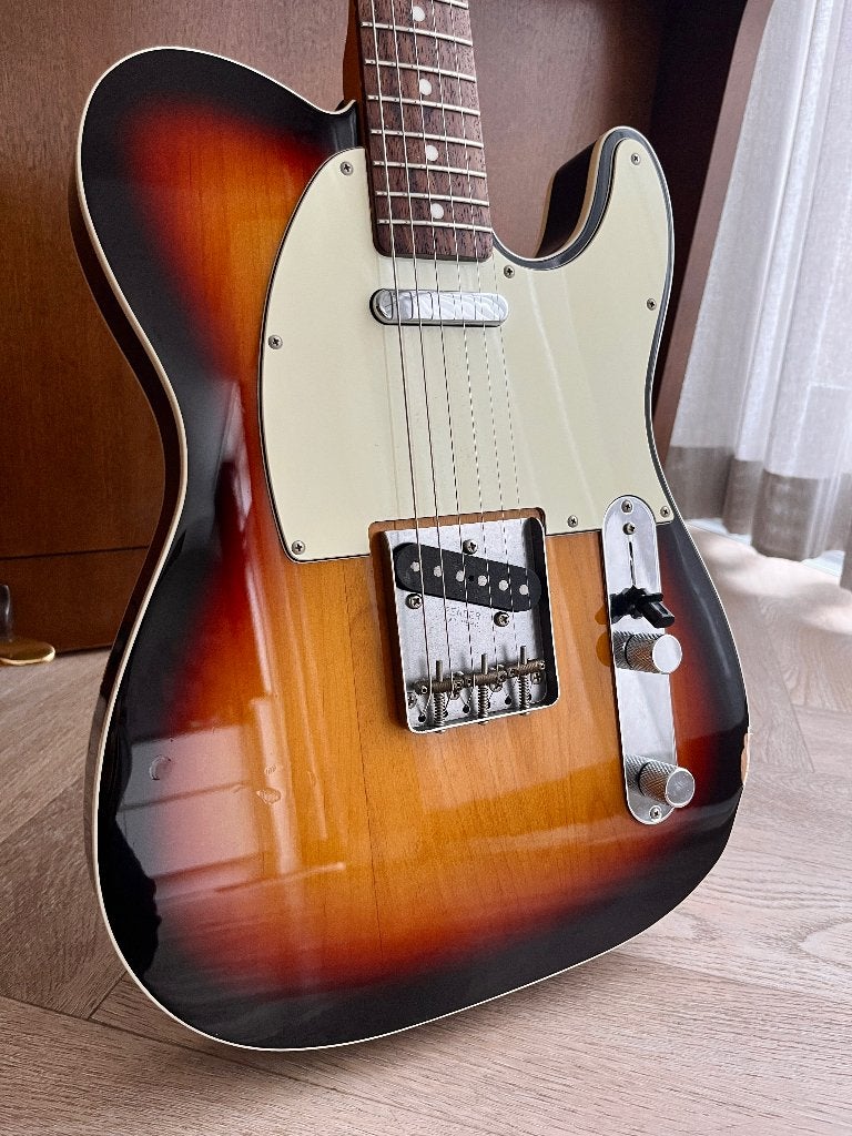 Fender Japan TL62B Custom Telecaster 2012 – 3TS – 3,39 kg, Enlèvement, Utilisé, Solid body, Fender
