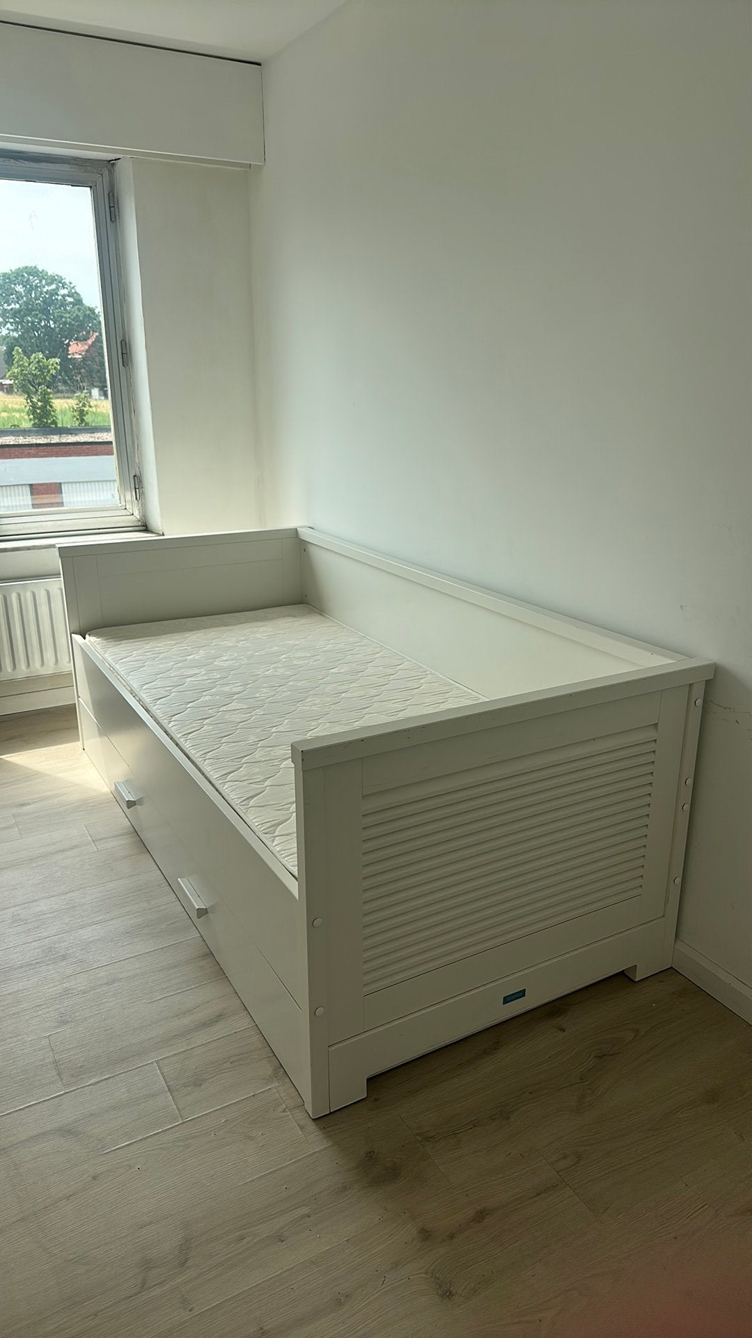 Chambre a coucher, Enlèvement