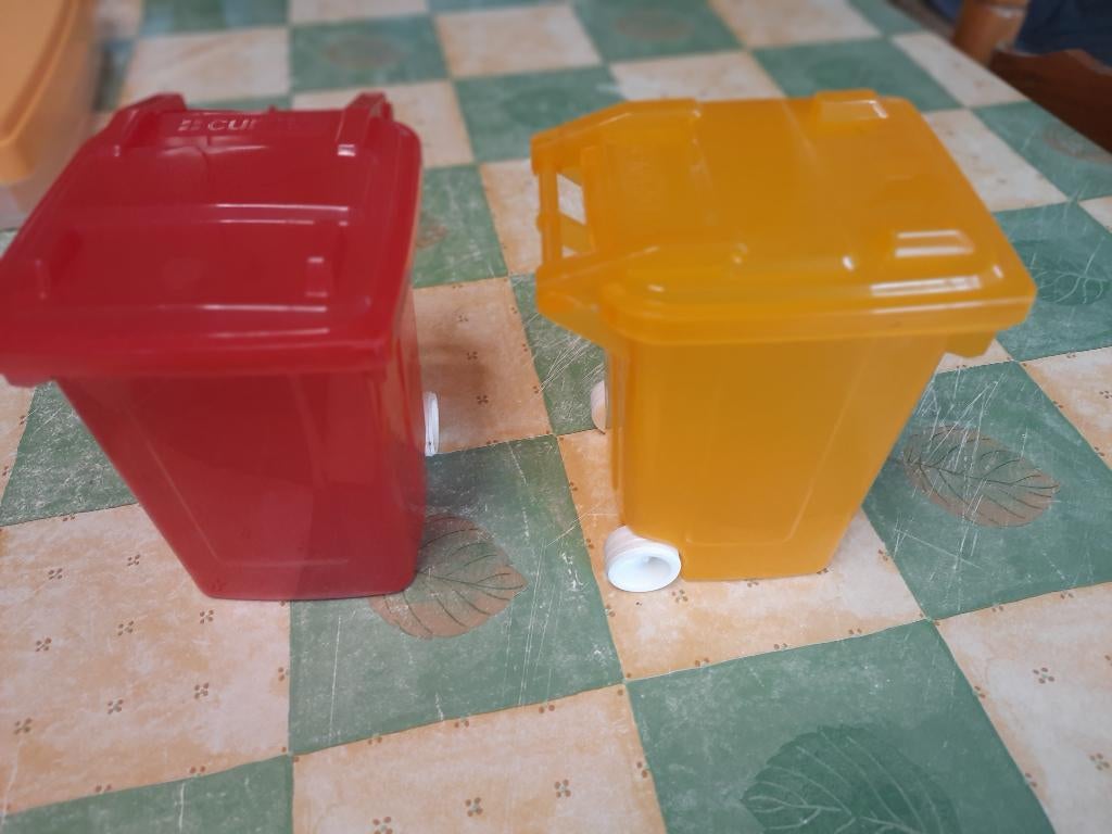 nieuwe pvc tafelvuilbakjes, mini contaitners op wieltjes, Ophalen of Verzenden, Nieuw