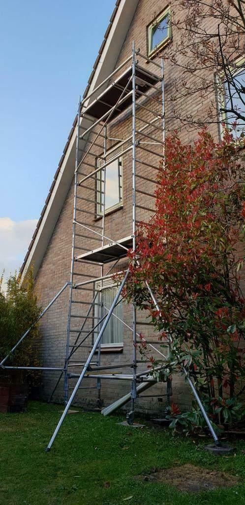 Altrex steiger, Doe-het-zelf en Bouw, Steigers, Ophalen, Gebruikt, Rolsteiger of Kamersteiger, 5 meter of hoger