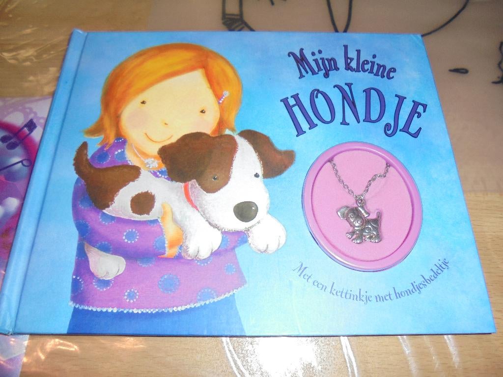 boek Mijn kleine hondje en een leuke ketting, Enlèvement ou Envoi, Comme neuf, Garçon ou Fille