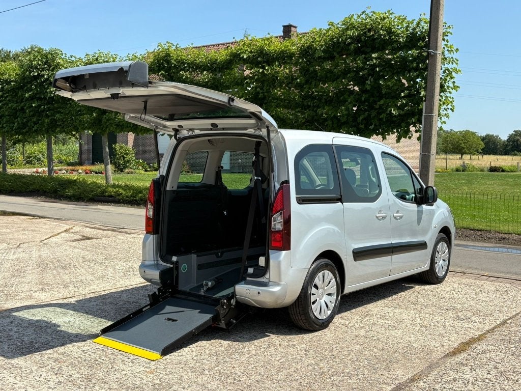 ️♿️Citroën Berlingo 1.6benzine Rolstoelwagen Invalide TPMR, Auto's, Euro 5, Monovolume, Zilver of Grijs, Parkeersensor