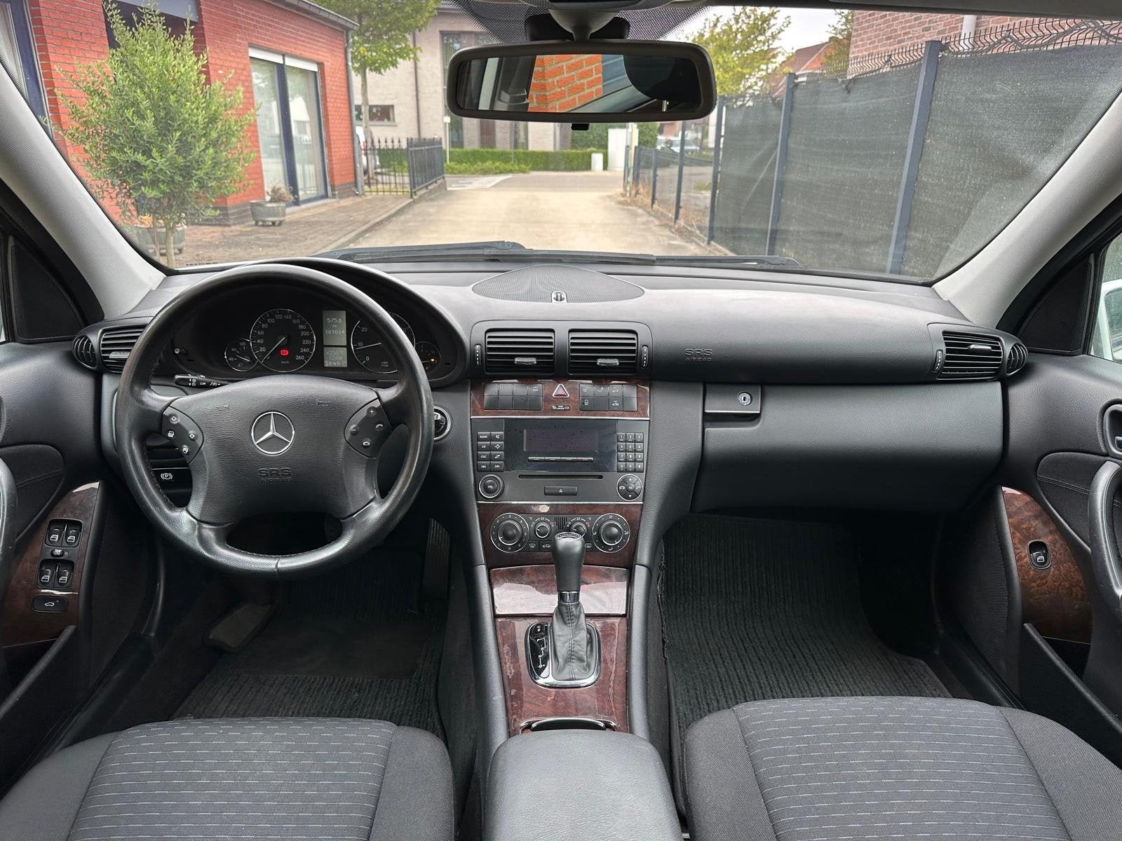 Mercedes-Benz C-180 Komp Benzine|Automaat|Airco|Lez Free, Automaat, Gebruikt, Zwart, 4 cilinders