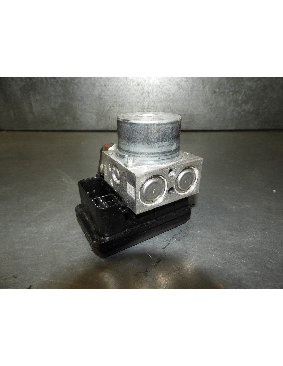 Duke 690 2012 - 2015 KTM Elektrische component D1-42587, Motoren