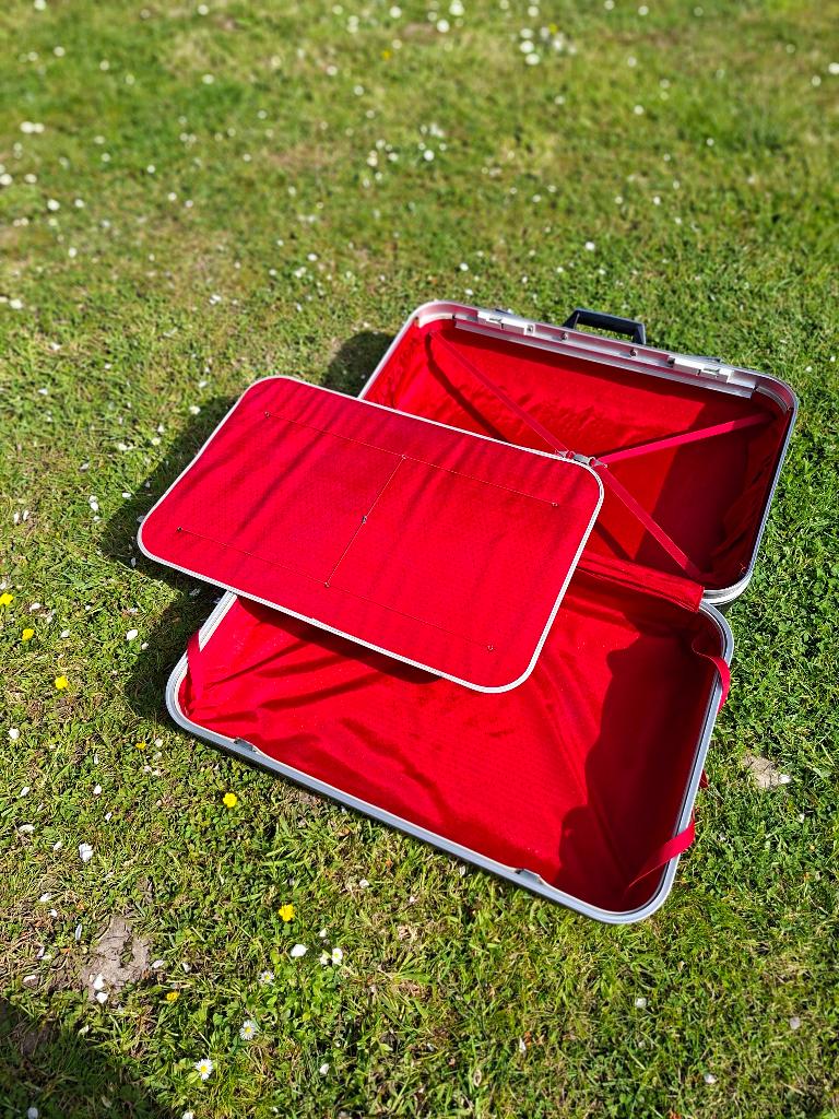 Valise de voyage rétro, Enlèvement, Utilisé, Plastique dur