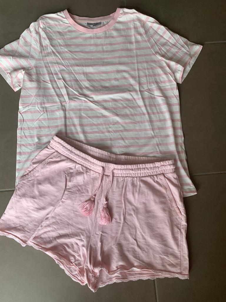 Roze setje large, Kleding | Dames, Pyjama's, Ophalen of Verzenden, Zo goed als nieuw, Maat 42/44 (L)