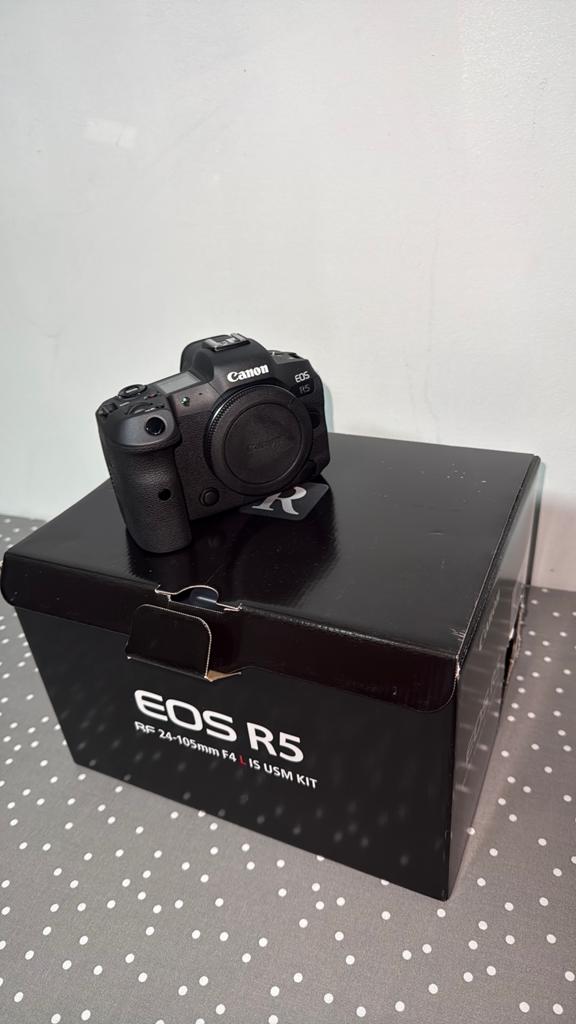 Canon EOS R5 à vendre (à peine utilisé), Enlèvement, Comme neuf