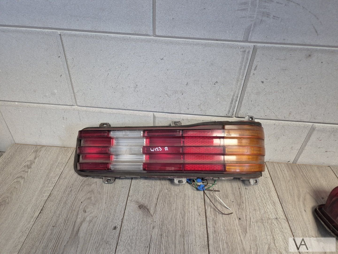 Achterlicht rechts Mercedes W123 1976 - 1985 met lamphouder, Gebruikt, -, Ophalen of Verzenden, -