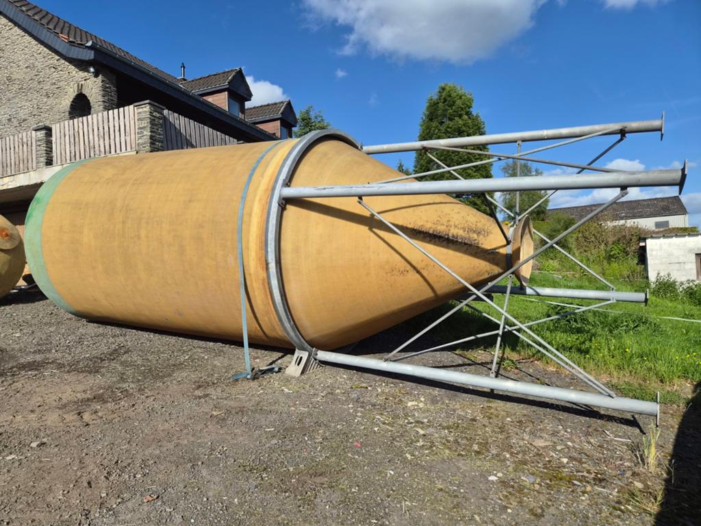 SILO POLYESTER:  14 TONNES., Zakelijke goederen, Landbouw | Veevoer, Ophalen