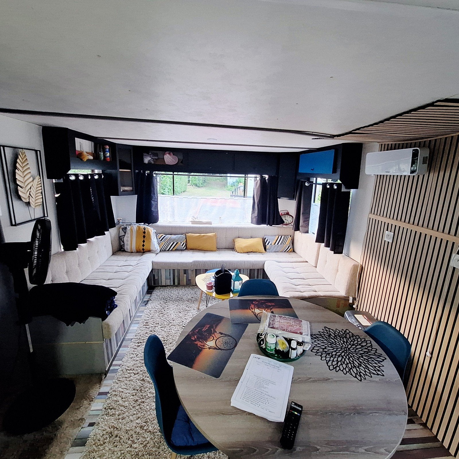 Residentiële caravan, Caravans en Kamperen, Caravans, Particulier, Douche, Luifel, Uitbouw voortent, Ophalen