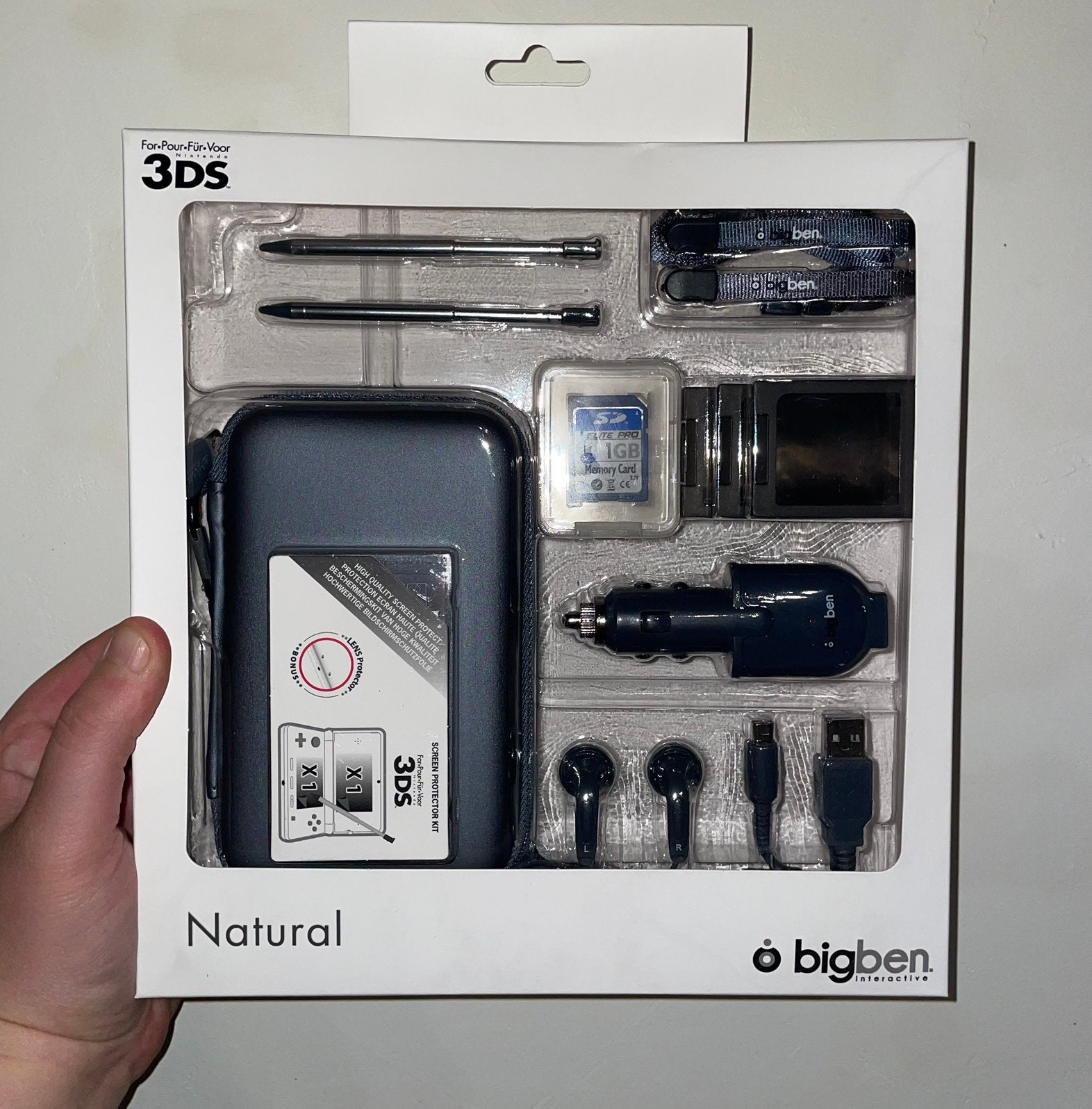Pack d'accessoires Nintendo 3DS, Consoles de jeu & Jeux vidéo, Consoles de jeu | Nintendo Portables | Accessoires, Comme neuf