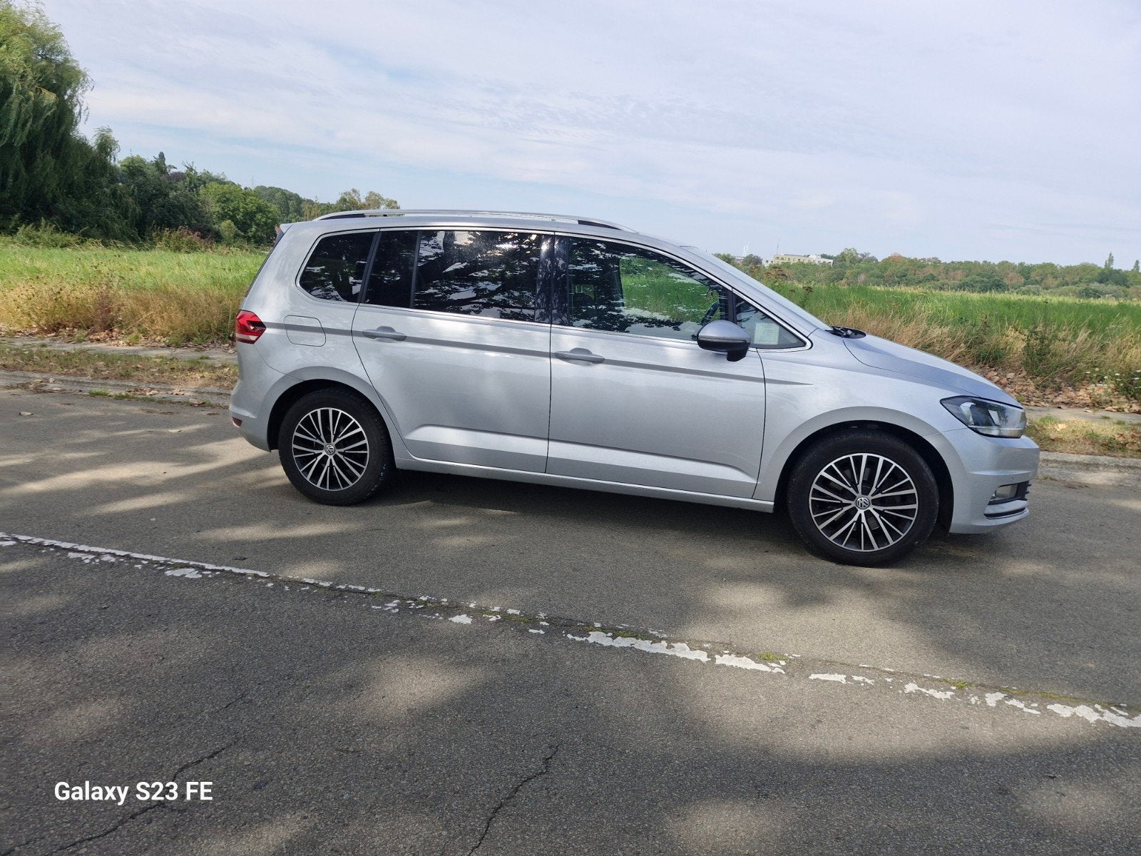 vw touran 1.6TDT Dissel Euro6b, Autos, Euro 6, 5 portes, MPV ou Monospace, 4 cylindres