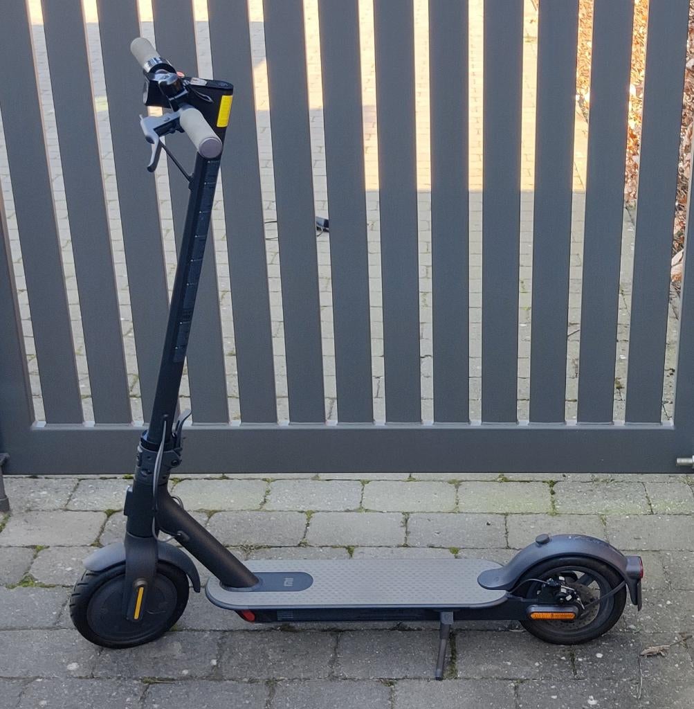 Xiaomi MI Essential Step, Fietsen en Brommers, Steps, Ophalen, Zo goed als nieuw, Elektrische step (E-scooter)