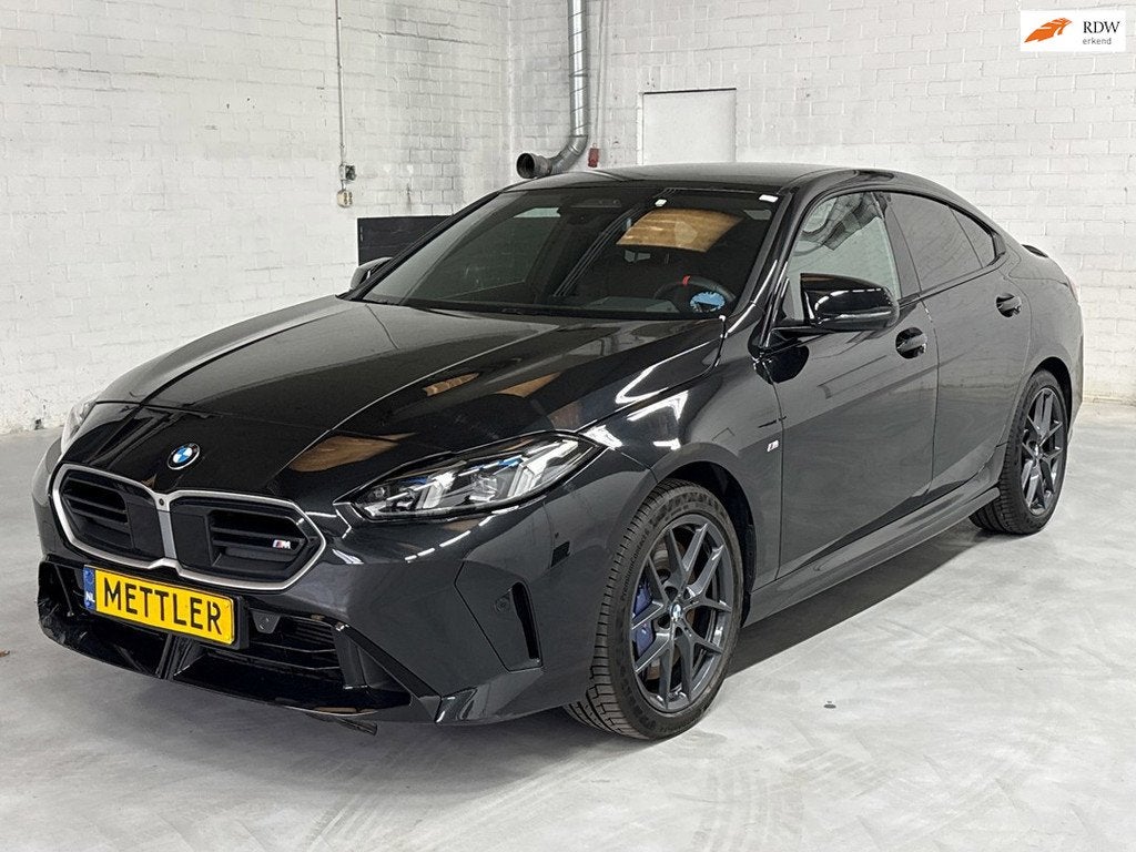BMW 2-serie Gran Coupé M235 xDrive M Sport, 360 camera, Har, Auto's, Automaat, Gebruikt, 4 cilinders, Zwart