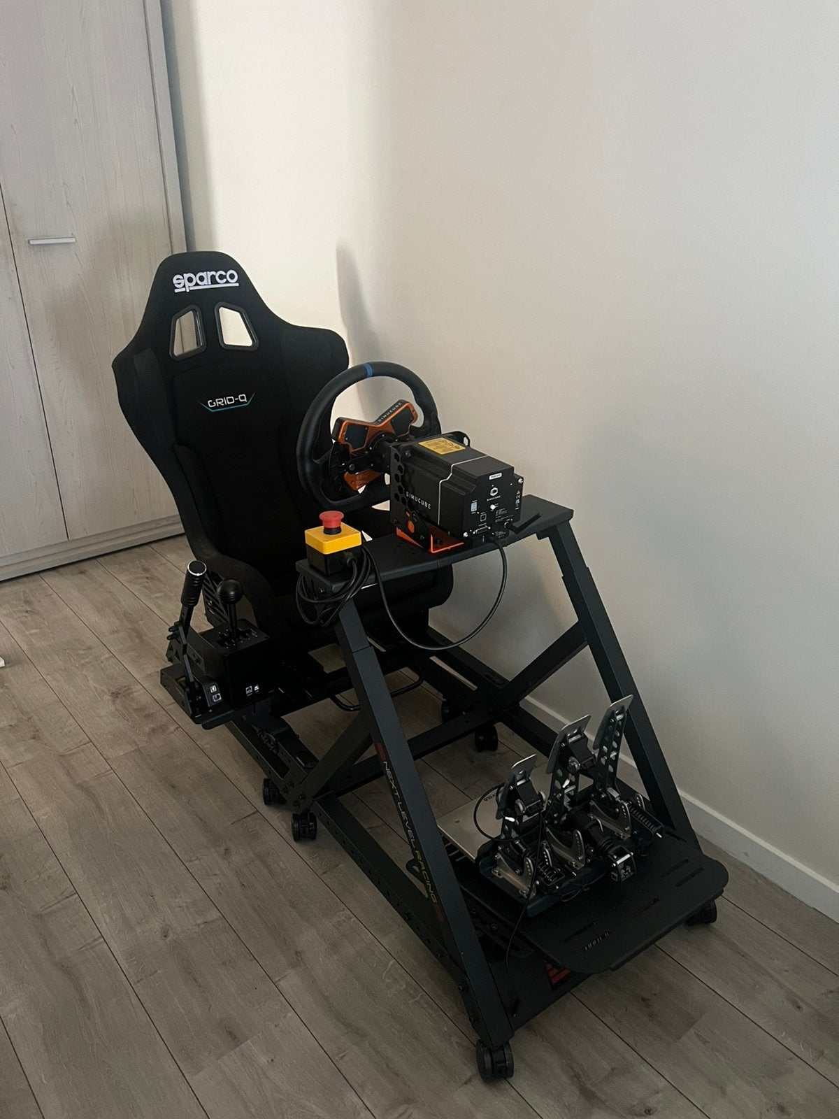 Cockpit Next Level Racing - très robuste - Qualité ++, Consoles de jeu & Jeux vidéo, Jeux | PC, Comme neuf, Enlèvement
