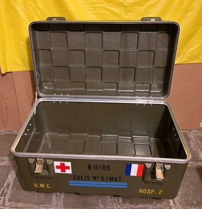 MALLE MILITAIRE DE L'ARMEE FRANCAISE EN POLYRESINE, Enlèvement, Armée de terre, Caisse ou Géocache