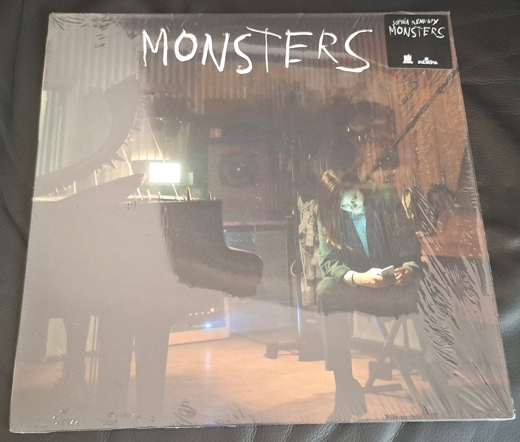 Sophia Kennedy - Monsters LP Electronic Indie Pop, Enlèvement ou Envoi, Pop, Comme neuf, Avec insert