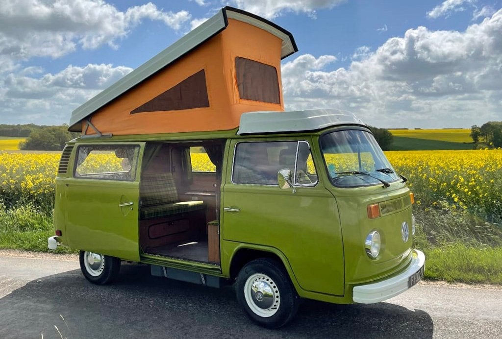 RTA Combi Volkswagen Tourism & Utility in het Frans., Ophalen of Verzenden