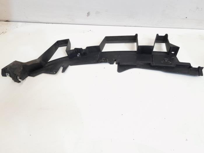 Support pare-chocs avant droit d'un Landrover Range Rover Sp, Land Rover, -, 3 mois de garantie, Utilisé