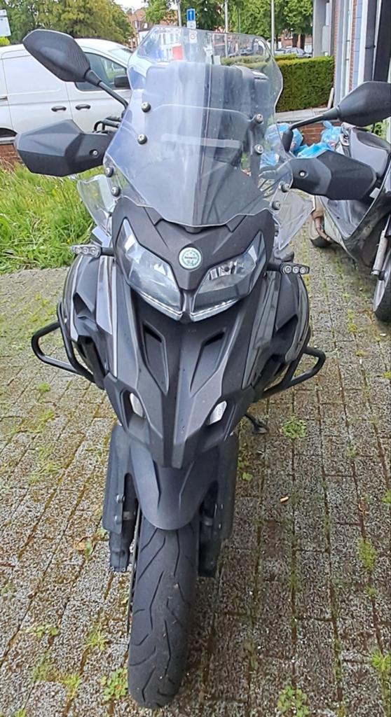 Moto BENELLI TRK502, Enlèvement
