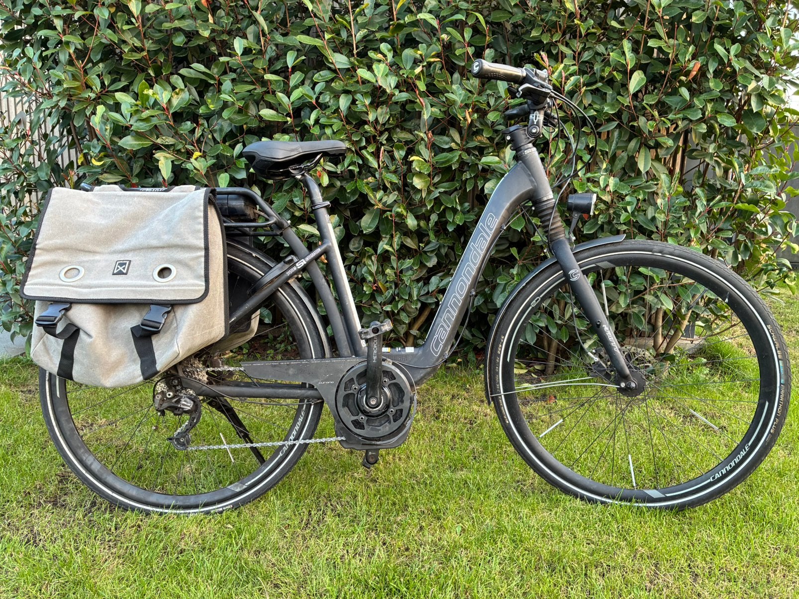 Elektrische fiets Cannondale zwart maat 50, Autres marques, 47 à 51 cm, 50 km par batterie ou plus, Enlèvement