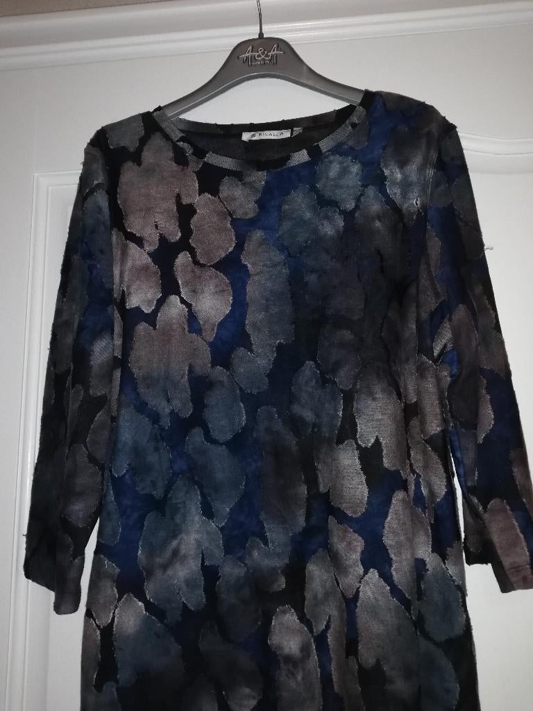 Blouse Large, Kleding | Dames, Blauw, Maat 42/44 (L), Ophalen of Verzenden, Zo goed als nieuw