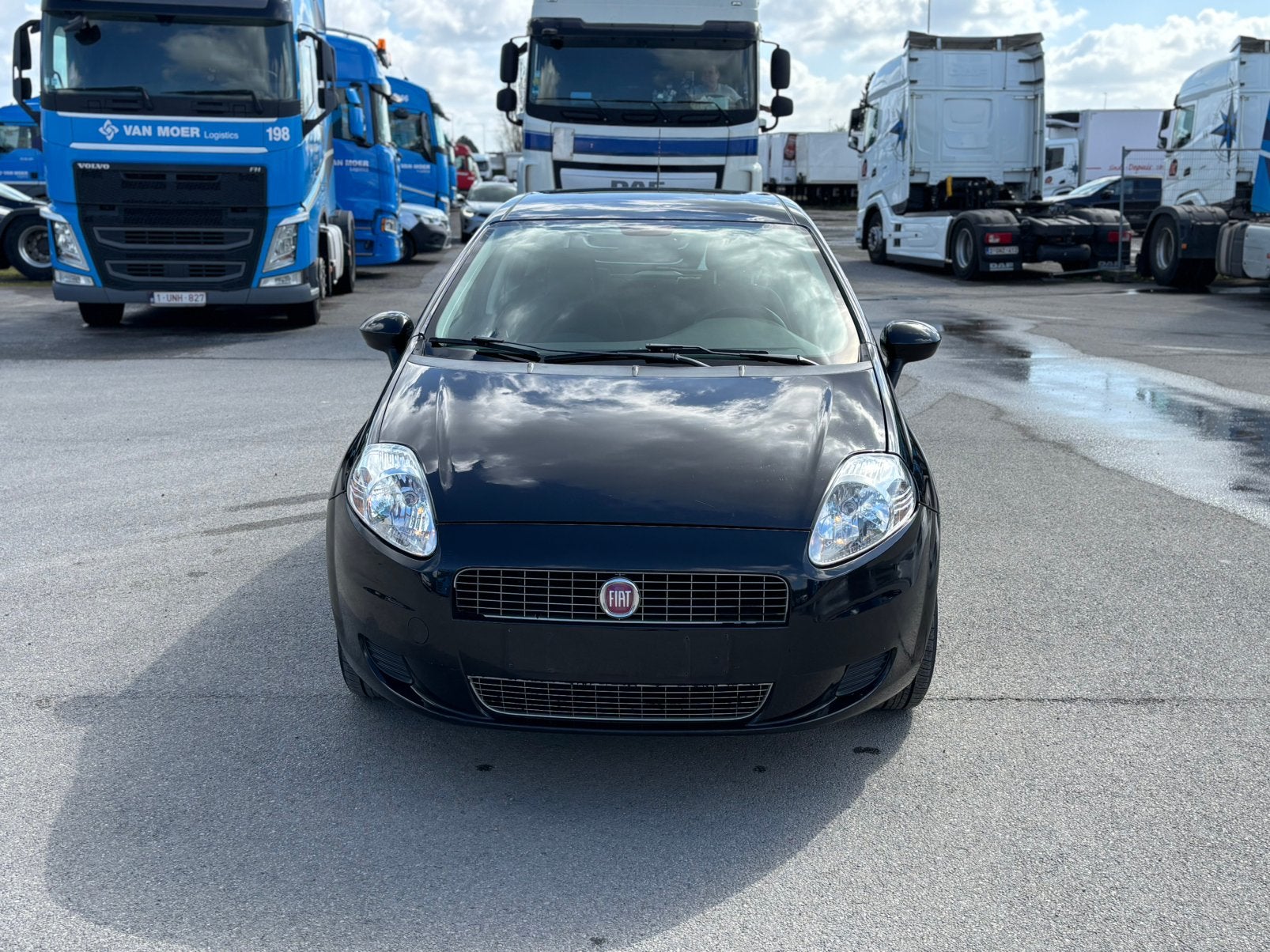 Fiat aGrande Punto 2009 essence (benzine) 98000 km AIRCO, Auto's, Multifunctioneel stuurwiel, Grande Punto, Zwart, 5 deurs
