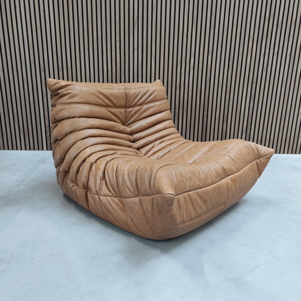 Ligne Roset Togo Fireside Chair eenzits | Cognac (sale), Antiek en Kunst, Ophalen of Verzenden