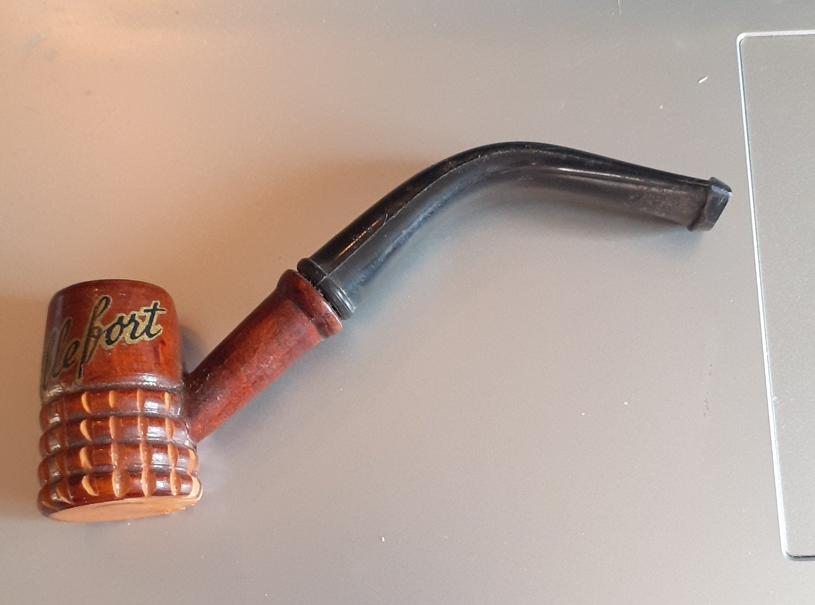 pipe porte cigarette en bois (2), Enlèvement ou Envoi, Comme neuf, Autres types