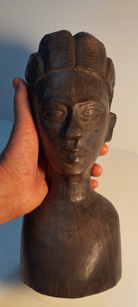 statue africaine tète, Enlèvement