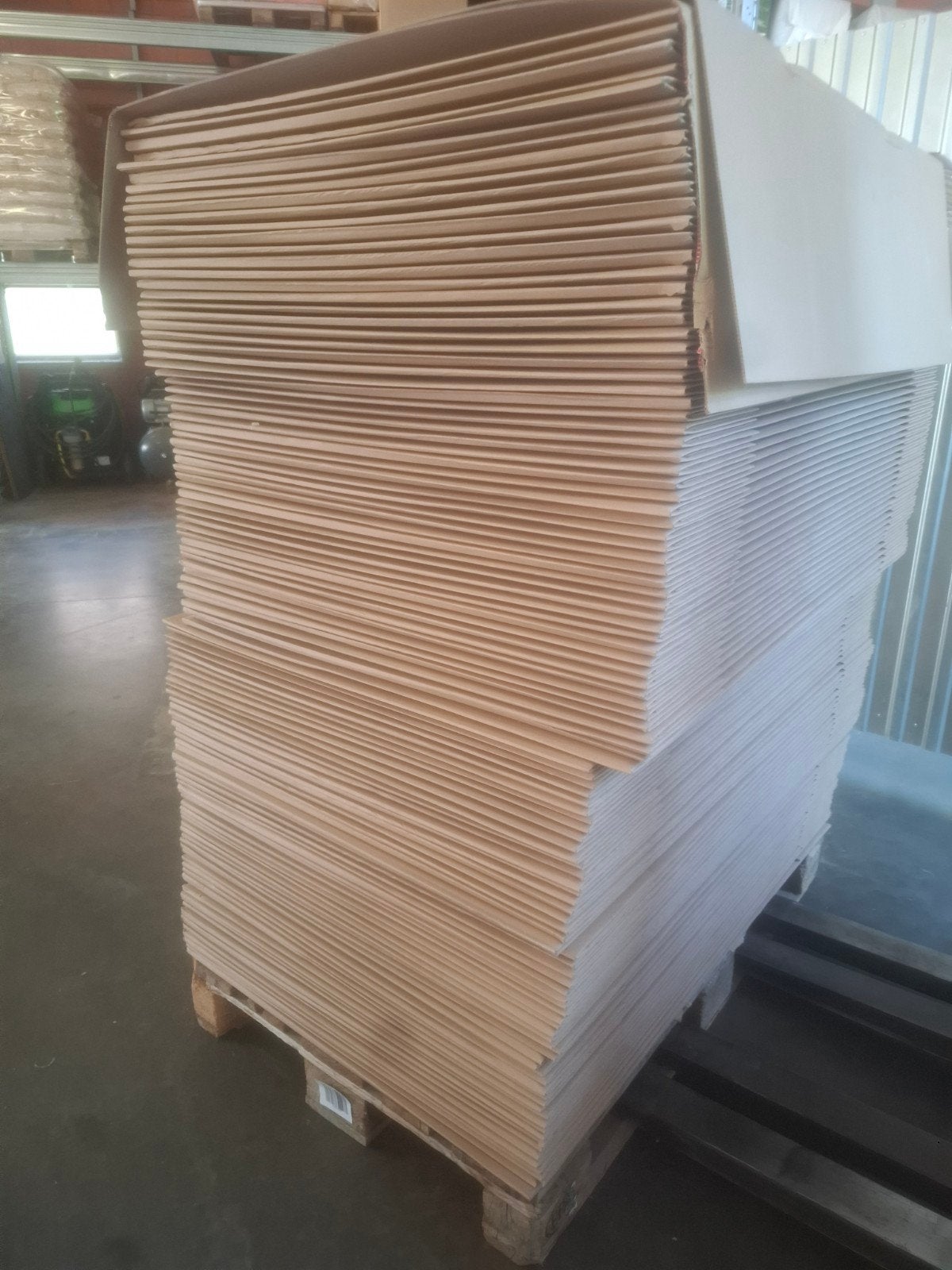 Undertray . Katon bodem 120 x 80 x 20 cm hoog. 600 st, Zakelijke goederen, Stock en Retail | Verpakking en Verzending, Ophalen
