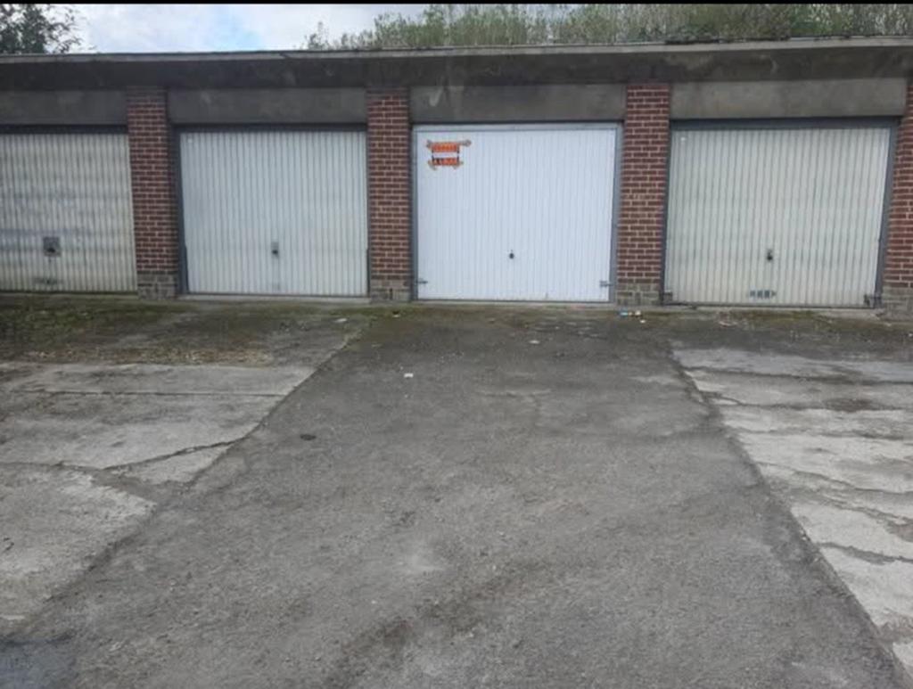 Garage à louer