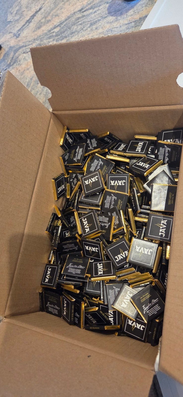 JAVA Carré Pure 72 %, Enlèvement ou Envoi