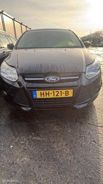 Voorbumper zwart Ford Focus III ('11-'18), Enlèvement, Avant, Pare-chocs, Ford