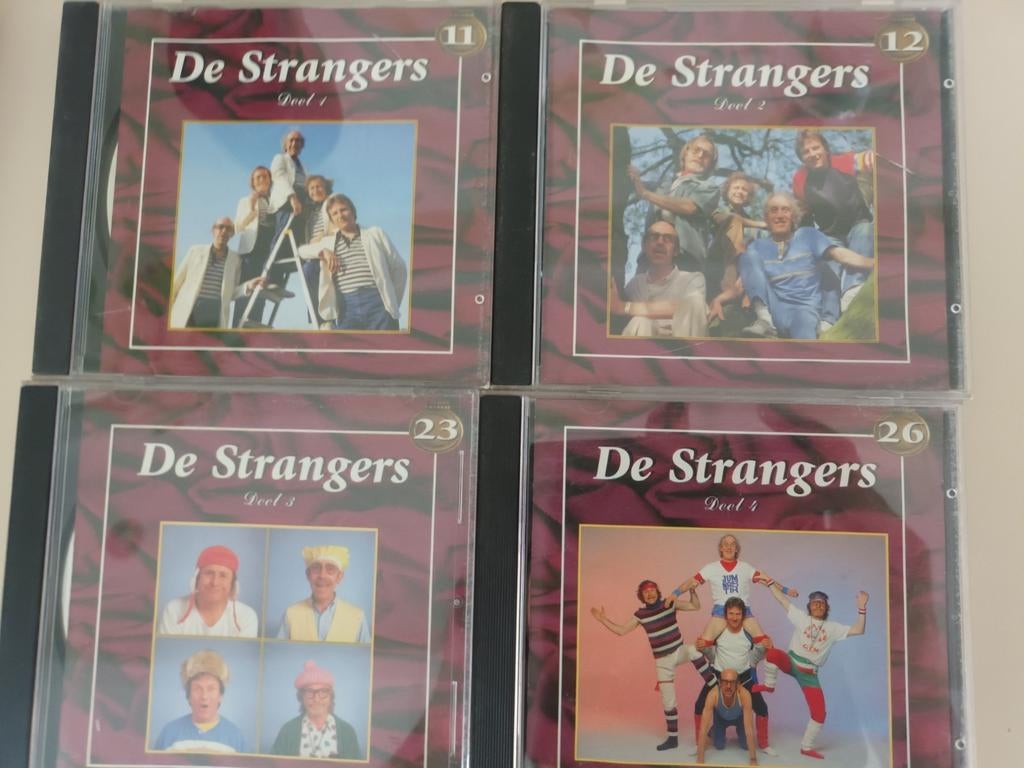 De strangers deel 1 2 3 en 4 dureco, Ophalen of Verzenden