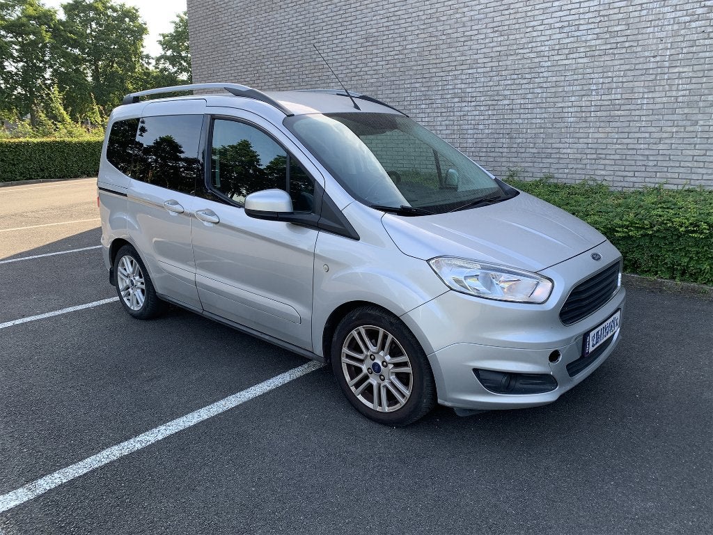 Ford Tourneo Courier ** Airco ** trekhaak ** lage taks, Auto's, Voorwielaandrijving, Stof, 5 deurs, Particulier