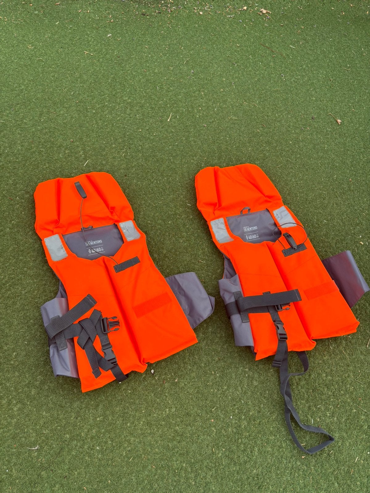 4 gilets de sauvetage, Enlèvement, Comme neuf