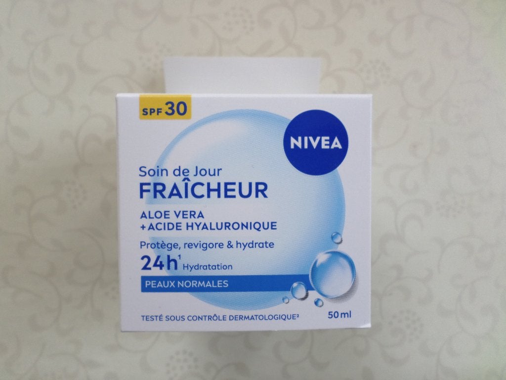 Nivea Soin jour 24h Aloe Vera Acide Hyaluronique SPF30 50 mL, Enlèvement ou Envoi, Neuf, Tout le visage, Soins
