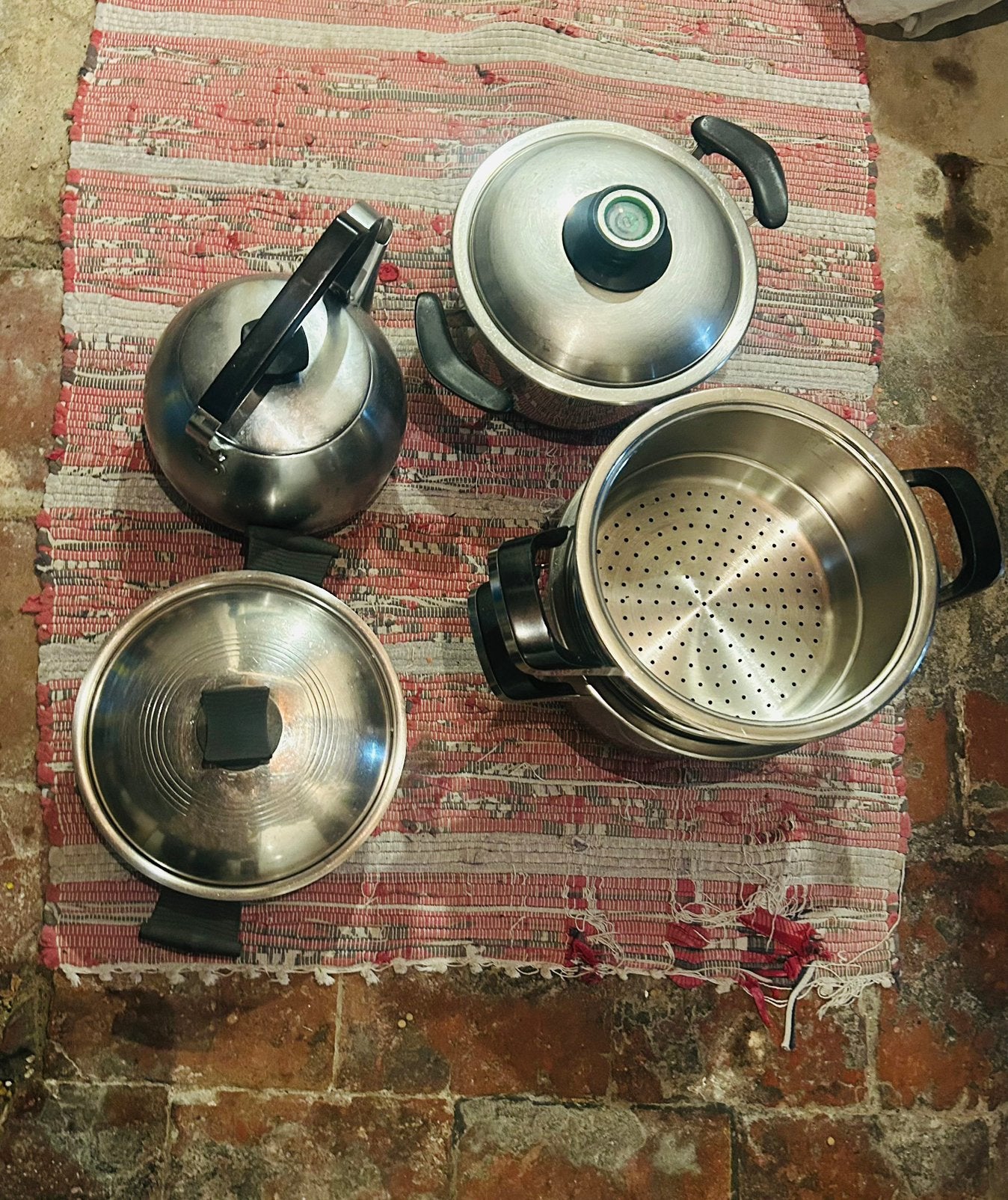 2 Casserole + un casserole  vapeur,+ bouloir, inox  AMC, Maison & Meubles, Cuisine | Casseroles & Poêles, Enlèvement, Comme neuf