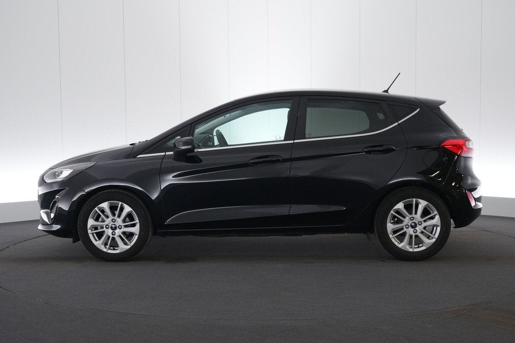 (2DFW507) FORD FIESTA, Stof, Gebruikt, Euro 6, Zwart
