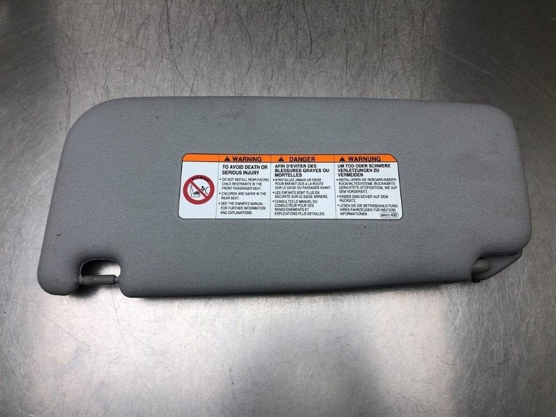ZONNEKLEP Mitsubishi Outlander (CU) (01-2001/09-2007), Gebruikt, Mitsubishi