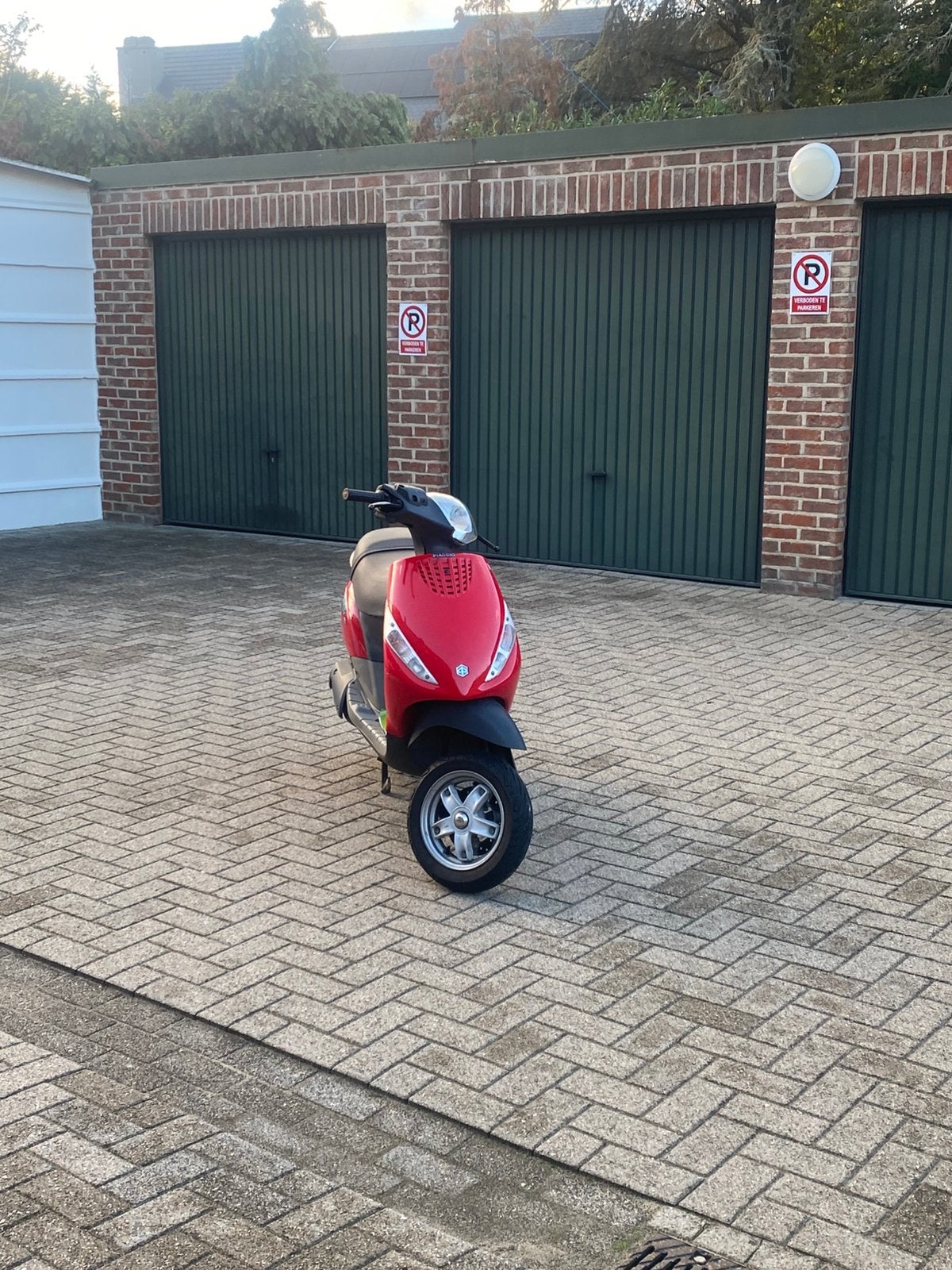 125 4 takt zip2000, Fietsen en Brommers, Zip, Zo goed als nieuw, Benzine, 125 cc