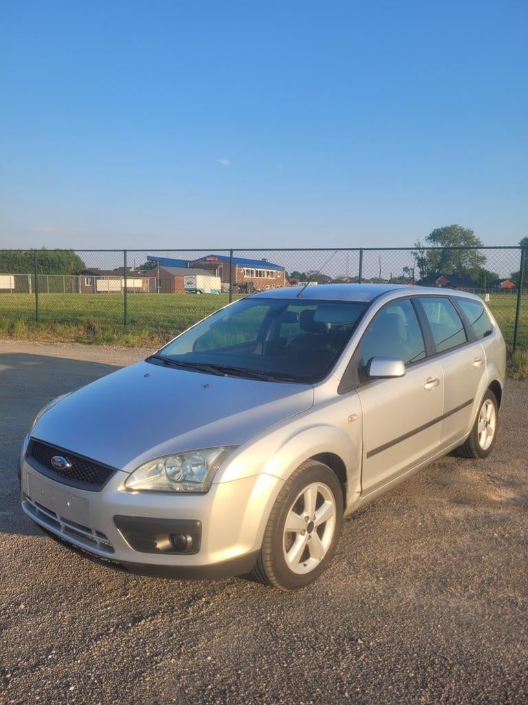 Ford Focus Break 1.8 diesel A/C, Autos, Ford, Focus, Argent ou Gris, Achat, Boîte manuelle