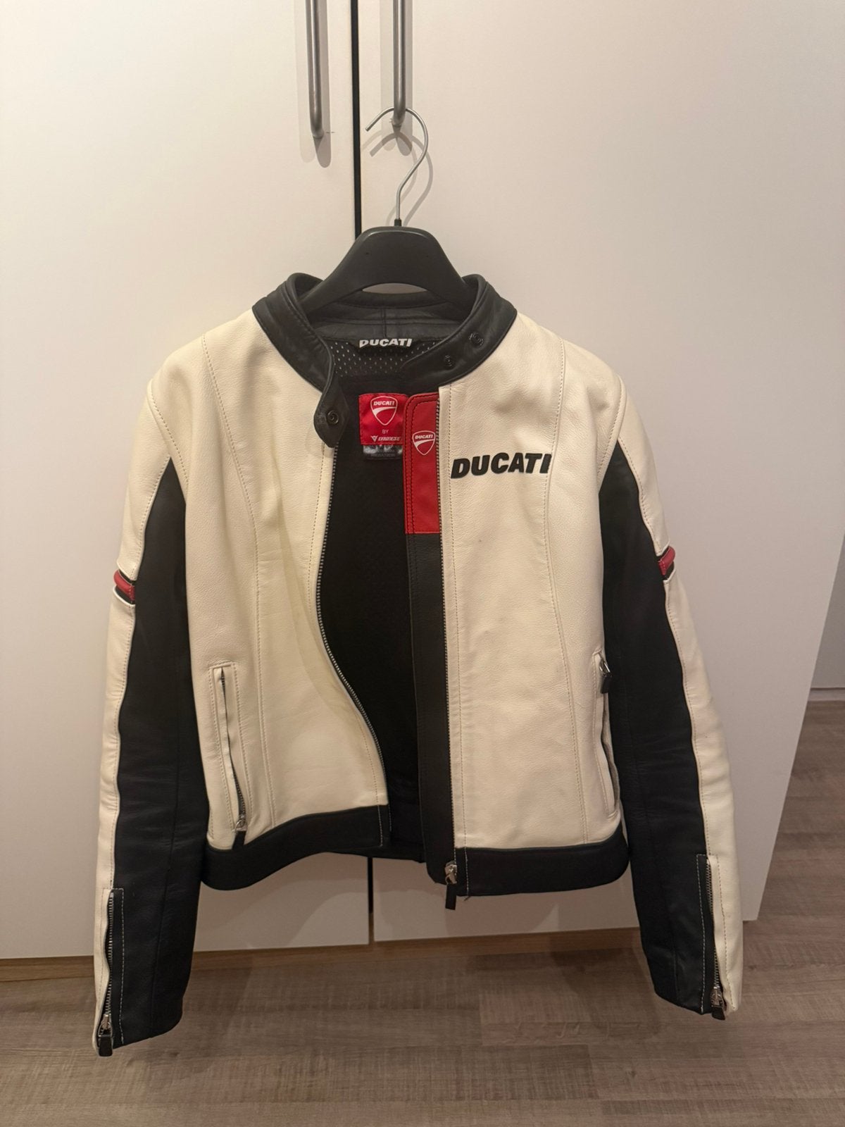 Veste moto femme Ducati, Motos, Enlèvement